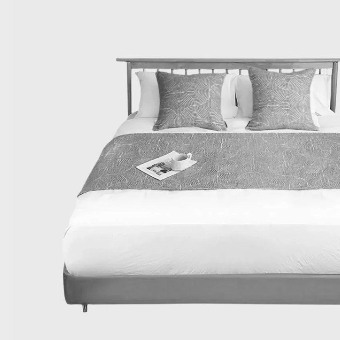 Bed Runners & Scarves