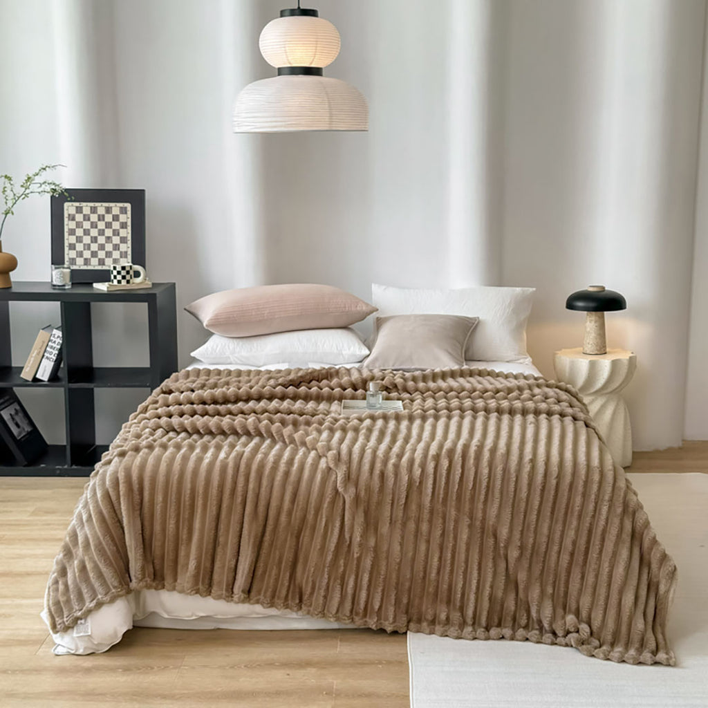 SOGA 150x200cm Warm & Cozy Flannel Polyester Throw Blanket Light Brown