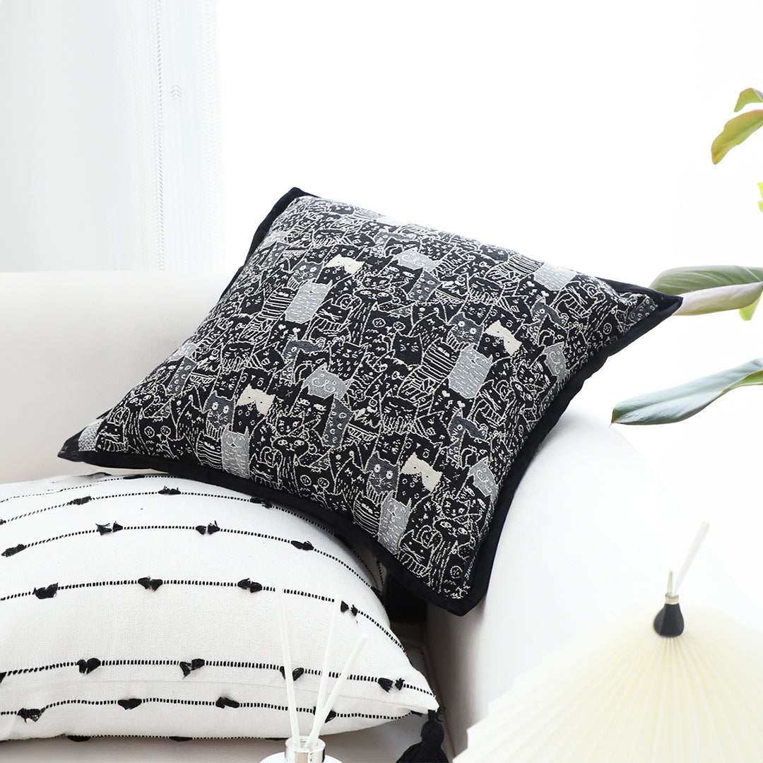 45cm Throw Pillow Black Cat Paradise