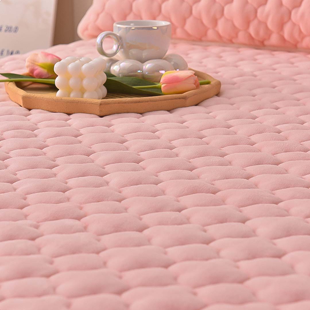 153cm Pink Wide Mattress Cover Clover Design