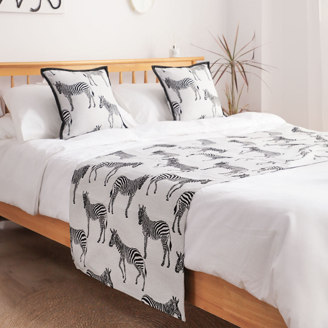 1.8m Bed Light Luxury Zebra Vintage Bed Scarf Runner Bedding Tail Pad Flag For Home Hotel Set of 3