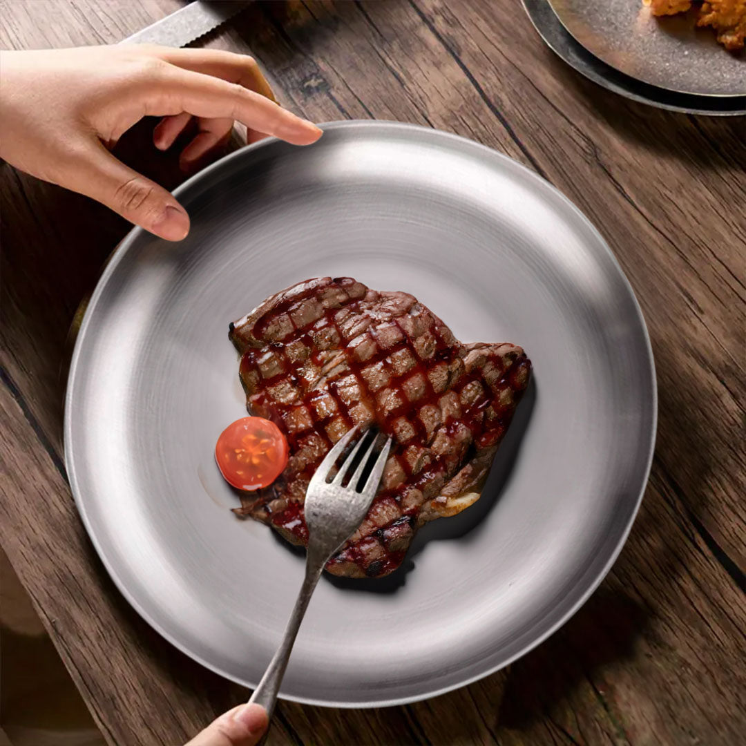 26cm Premium Silver Grilling Plate  Durable Heat-Resistant Perfect for BBQs and Outdoor