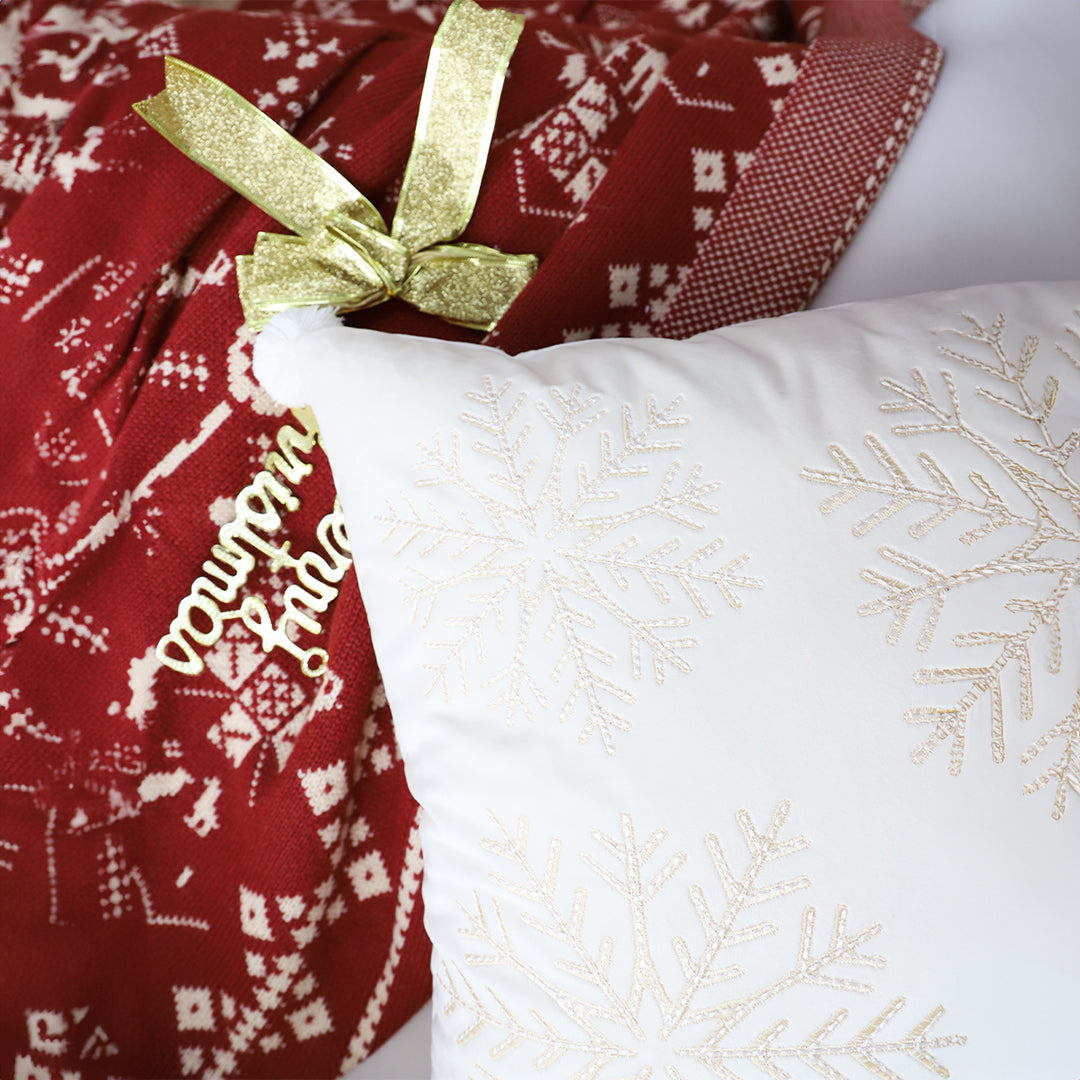 SOGA 45cm Throw Pillow White Soft Plush Cushion Christmas Snowflake Ball Square