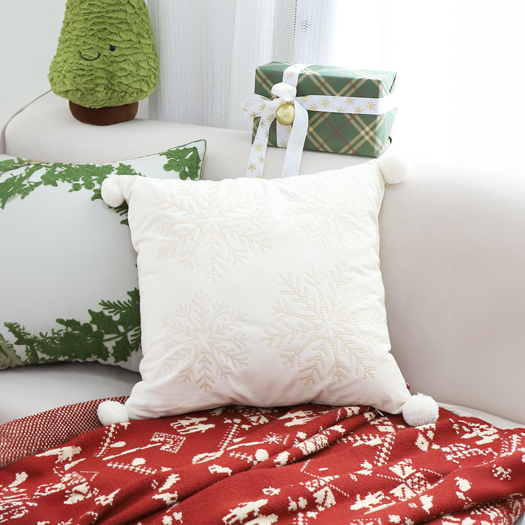 SOGA 45cm Throw Pillow White Soft Plush Cushion Christmas Snowflake Ball Square