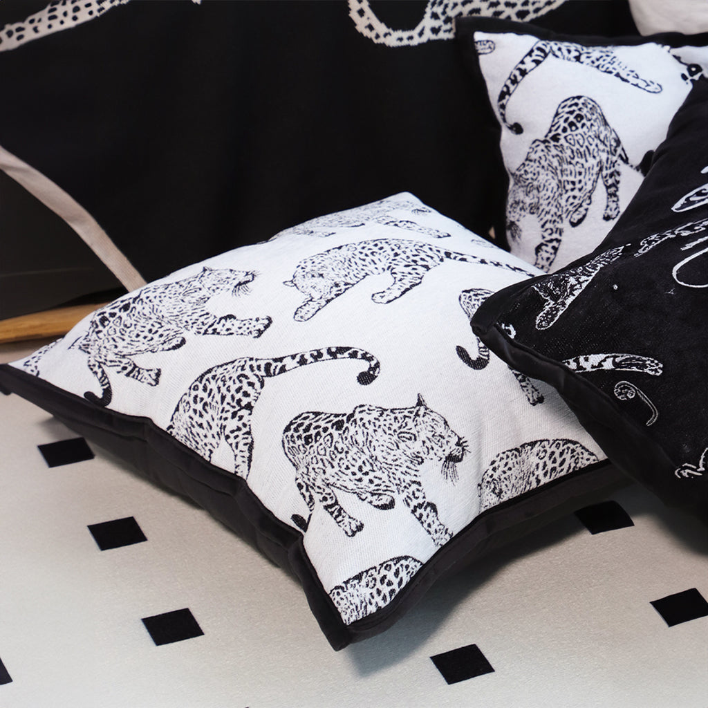 45cm Throw Pillow White Leopard