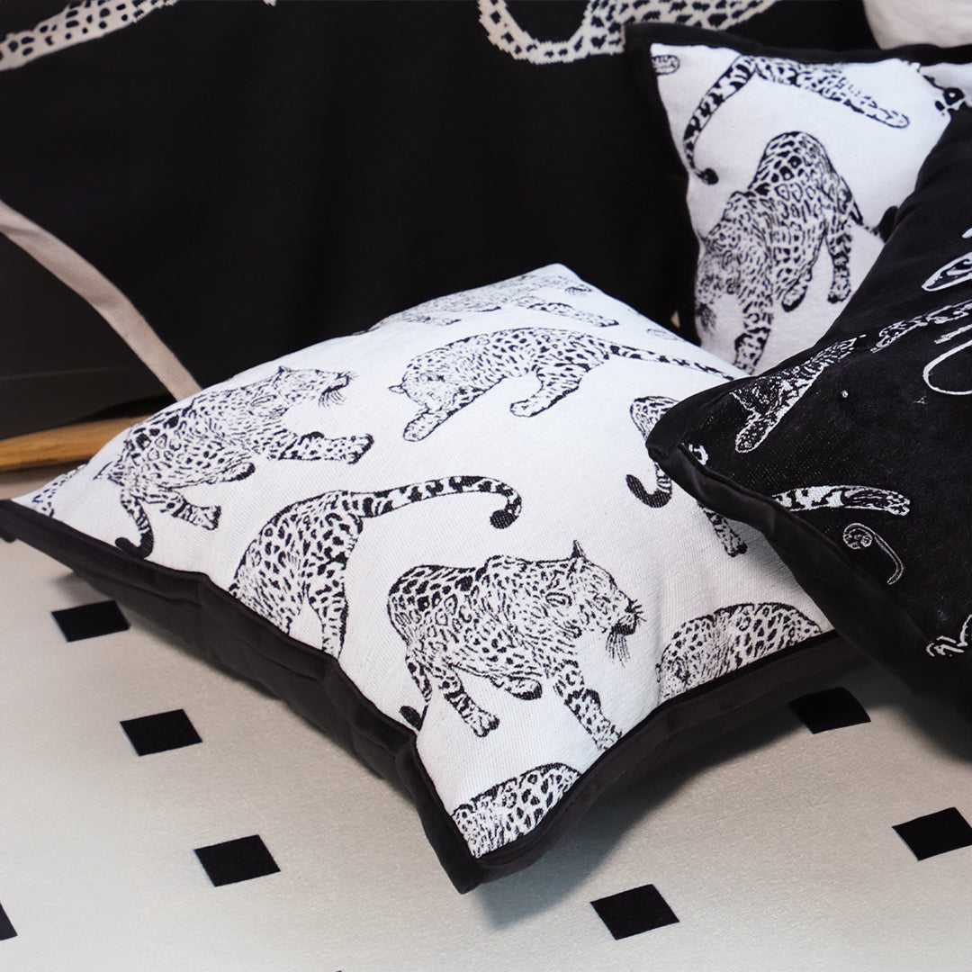 45cm Throw Pillow White Leopard