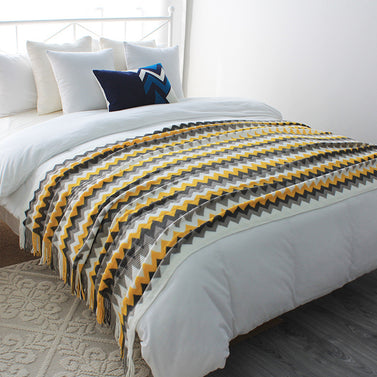 220cm Yellow Acrylic Zigzag Throw Blanket