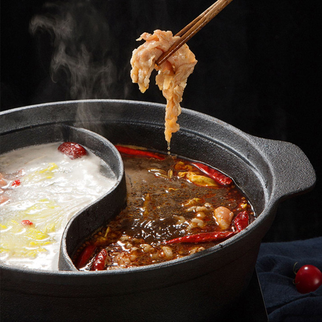 32CM Round Cast Iron Shabu Shabu Hotpot Two-Flavor Division