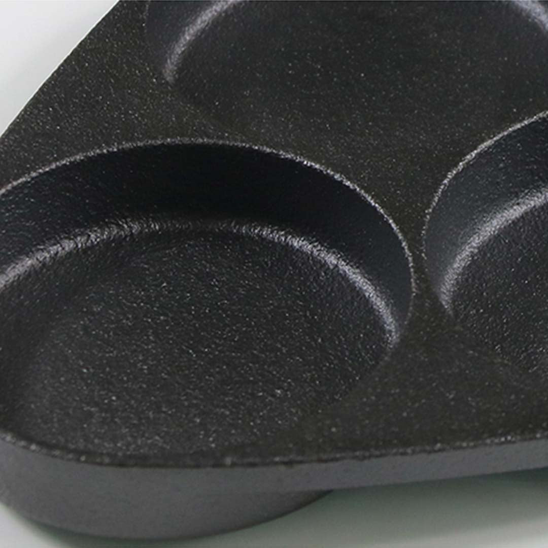3 Mold Cast Iron Omelette Fry Pan