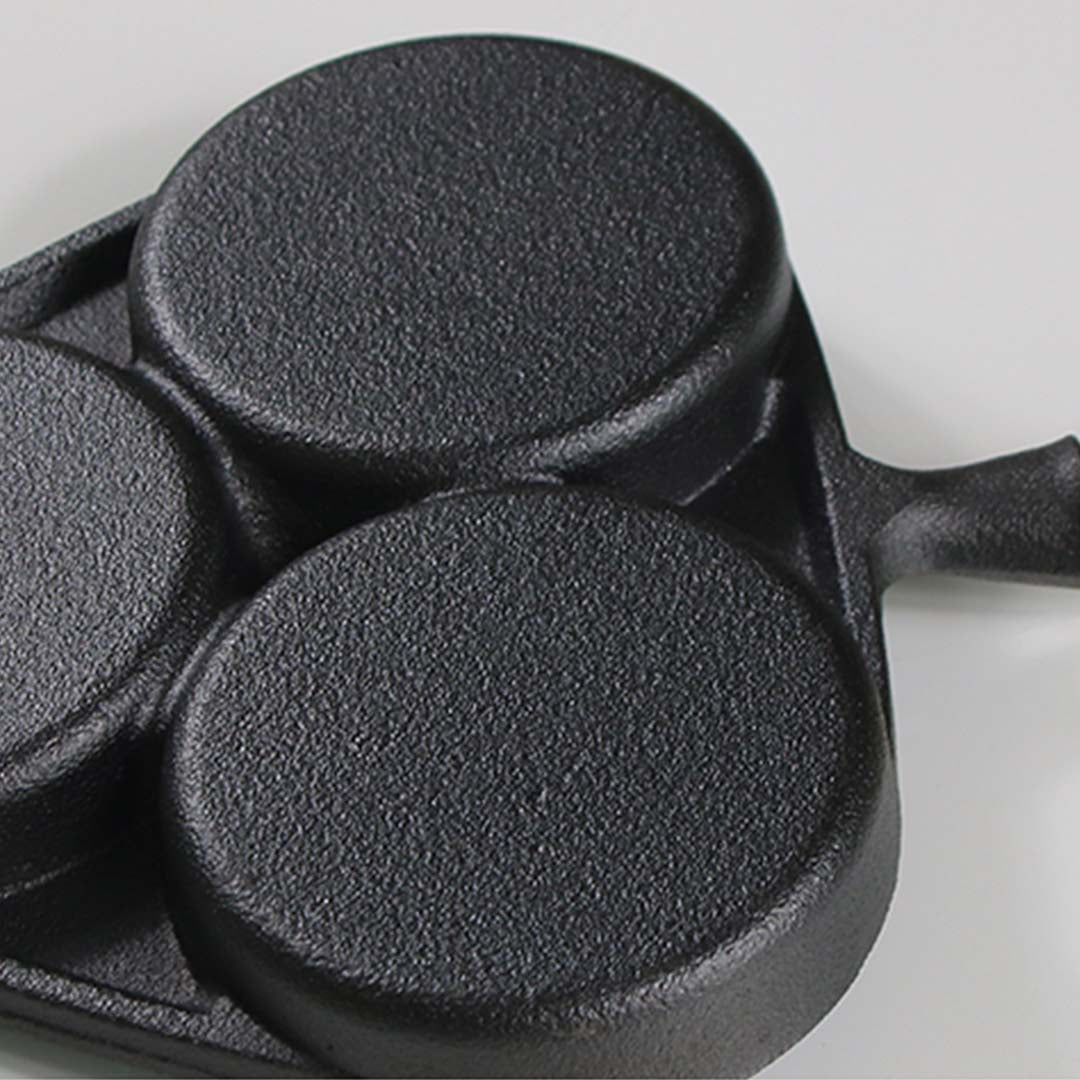 3 Mold Cast Iron Omelette Fry Pan