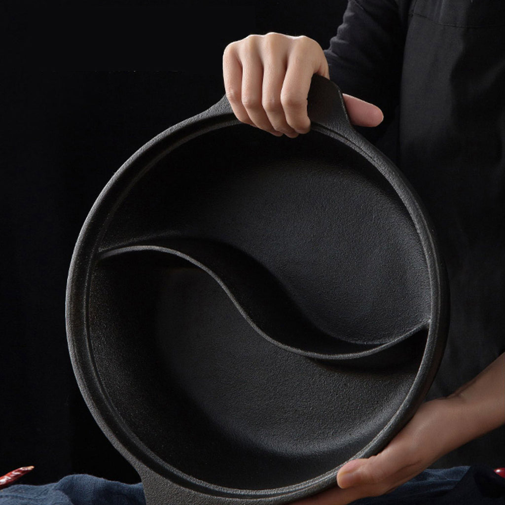 32CM Round Cast Iron Shabu Shabu Hotpot Two-Flavor Division