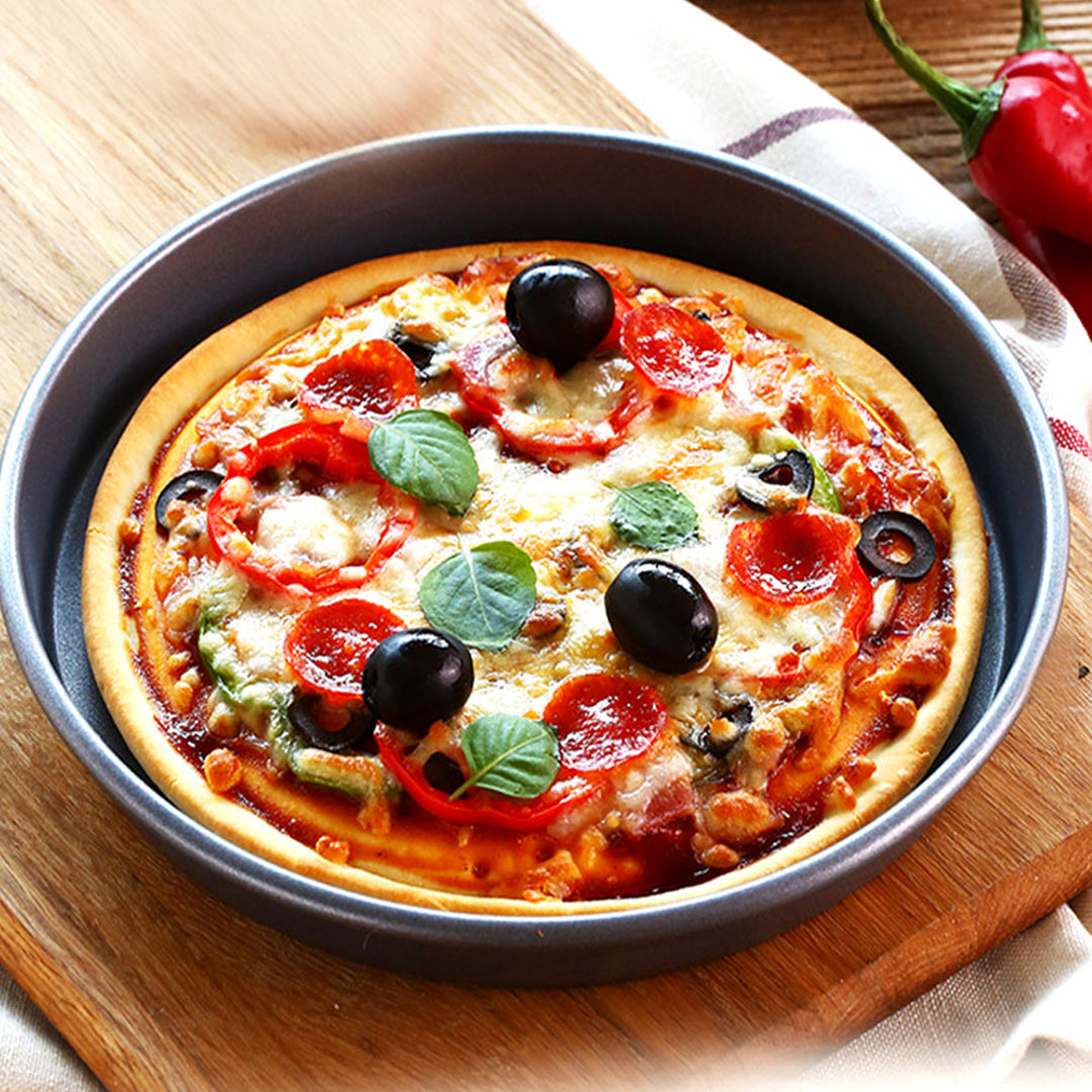 Round Black Steel Pizza Tray Set