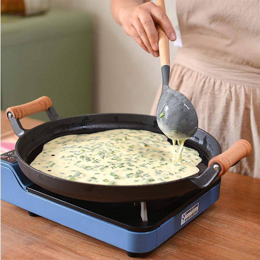 35cm Cast Iron Frying Pan With Wooden Handle